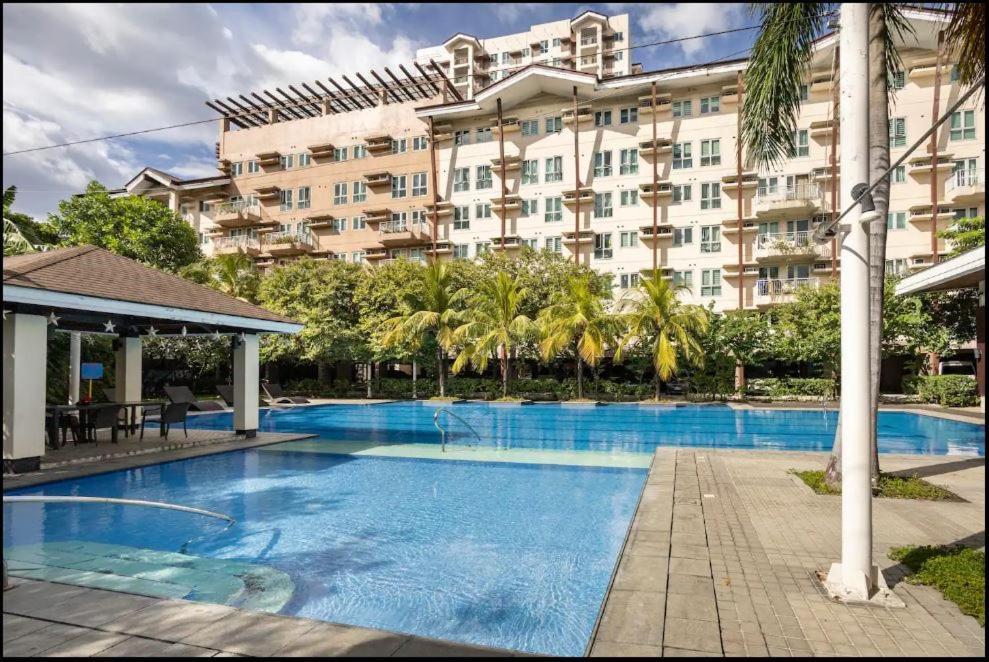 A Refreshing Condo Unit Near Bgc, Ortigas & Makati With Netflix And Wifi Manila Luaran gambar